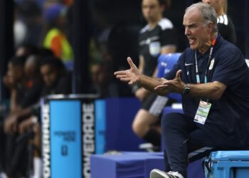 "Contra España tenemos la necesidad y la obligación de ganar": Marcelo Bielsa