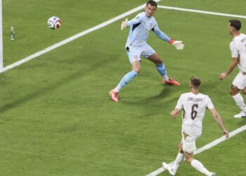 Corea del Sur venció 2-1 a República Checa y comparte el liderato con México