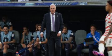 EE.UU. "nos superó en el plano táctico, técnico y físico", Gustavo Alfaro, DT de Paraguay