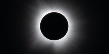 Este verano habrá un eclipse solar total. Esto es lo que necesitas saber