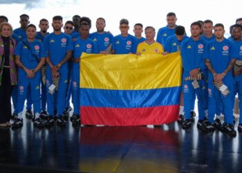 Federación rechaza "asedio" a jugadores de la Selección tras polémica por evento con Petro