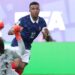 Francia arrasó a Suecia con doblete de Mbappé y recital de Olise