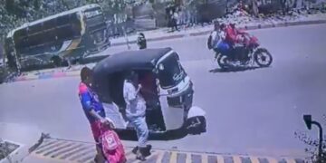 Frente a una mujer embarazada que conversaba con él: así fue asesinado el conductor de un motocarro en Soledad