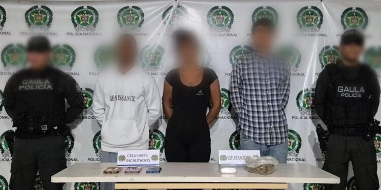 Golpe a las rentas criminales en Puerto Colombia: capturan a tres presuntos expendedores de estupefacientes