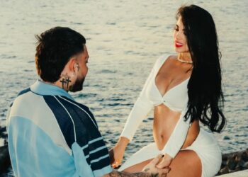 Karina García y Kris R revelan que serán padres