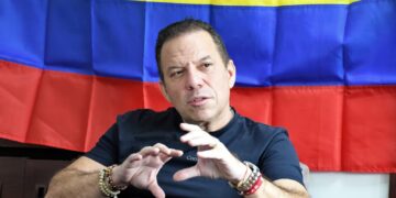 La defensa del excandidato presidencial, Santiago Botero, anuncia acciones jurídicas por montaje en el caso que lo salpica por violencia intrafamiliar