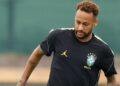 Neymar no descansa y acelera su preparación para el partido contra Escocia