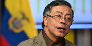 Ordenan "suspensión provisional" de Petro hasta después de elecciones; el presidente de Colombia dice que "no es así"