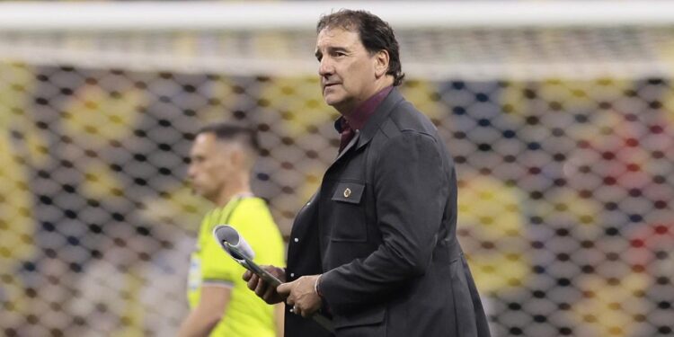 "Se ganó merecidamente y es el primer escalón": Néstor Lorenzo