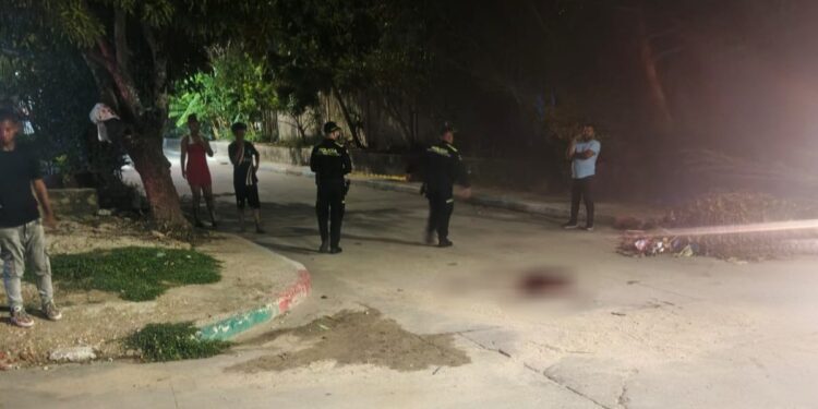 Sicarios atentaron contra dos hombres en el barrio El Bosque de Barranquilla: uno recibió cuatro disparos