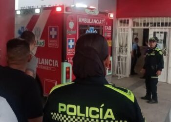 Sicarios llegaron en taxi y abrieron fuego: ataque armado dejó un muerto y una mujer herida en Galapa