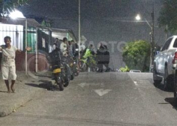 Un muerto y dos heridos tras atentado sicarial en vivienda del barrio El Bosque, en Barranquilla