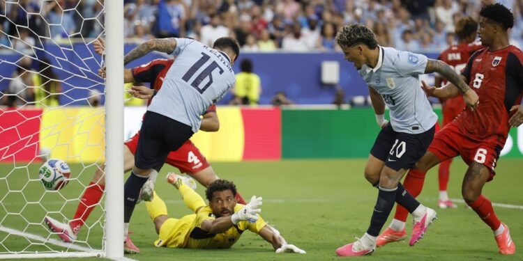 Uruguay, en serios problemas tras empatar con Cabo Verde