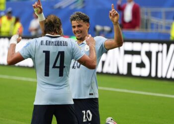 Uruguay se juega una carta complicada contra España