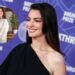 Video | Anne Hathaway sorprende al anunciar su embarazo