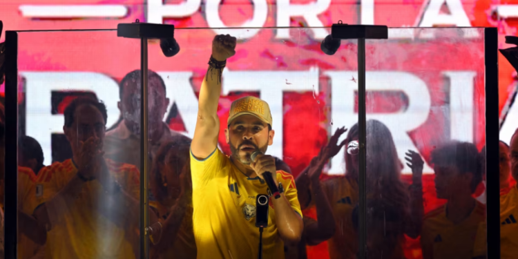 ¿Por qué se le prohibió a Abelardo de la Espriella usar la camiseta de la selección de Colombia?