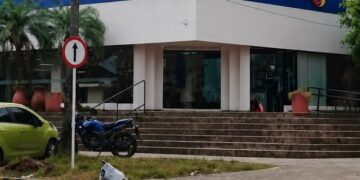 Asalto en sucursal bancaria en el norte de Barranquilla: dos delincuentes despojaron de su dinero a un cliente