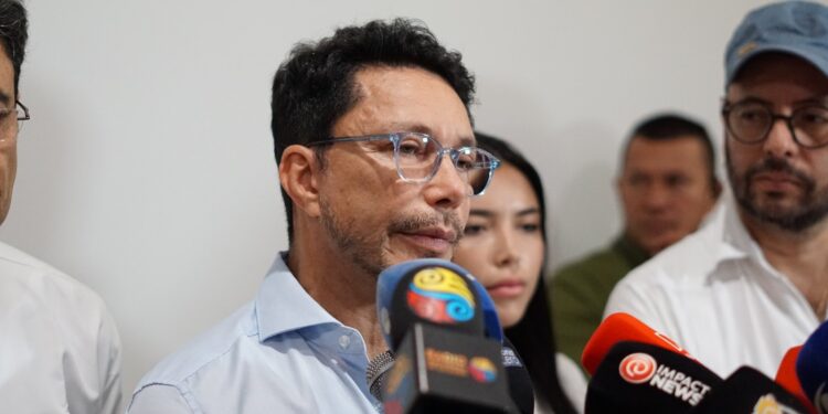 Carlos Caicedo rechaza señalamientos en su contra y asegura que defenderá su inocencia por las vías legales