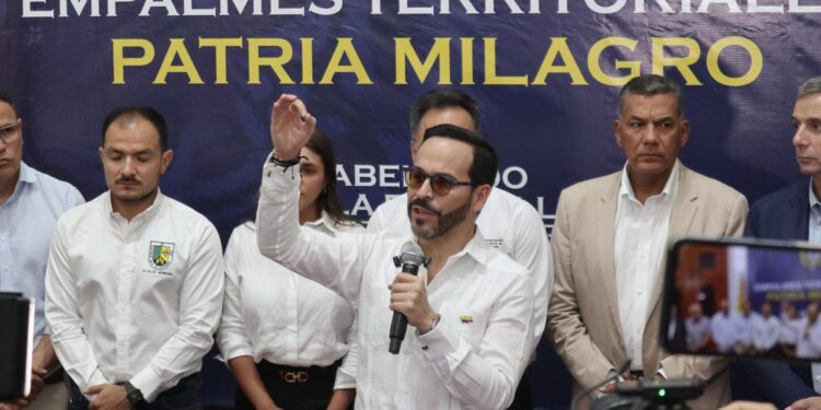 De La Espriella niega que vaya a reglamentar el trabajo y la cotización por horas