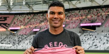 El brasileño Casemiro ahora será compañero de Messi en el Inter Miami