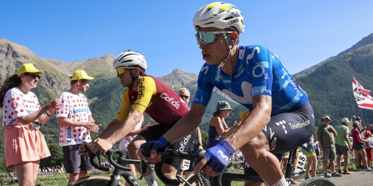 El colombiano Einer Rubio abandonó el Tour de Francia tras sufrir grave accidente