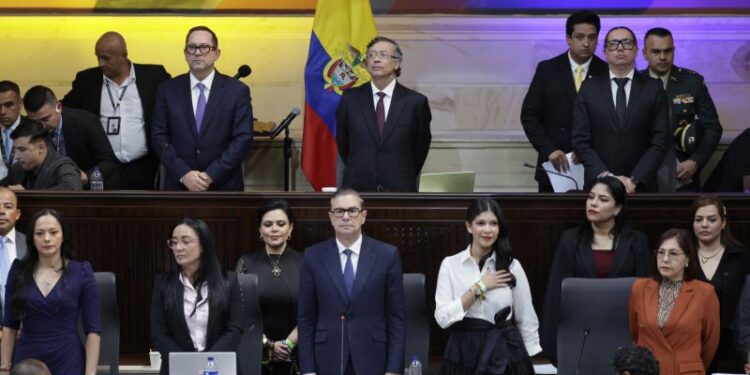 El nuevo Congreso de Colombia quedó instalado, con una desafiante sorpresa para el presidente electo Abelardo de la Espriella