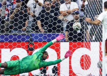 España le bajó los humos a Francia y jugará su segunda final