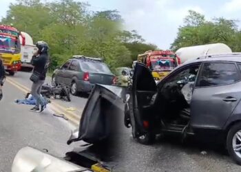 Fatal choque en la vía Cordialidad cobró la vida de un motociclista y dejó a una adolescente herida
