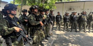 Gobernador Verano fortalece ofensiva contra el multicrimen con llegada al Atlántico de comandos de Fuerzas Especiales Urbanas