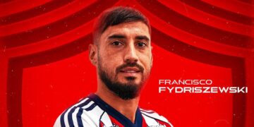 Junior oficializó la llegada del delantero argentino Francisco Fydriszewski