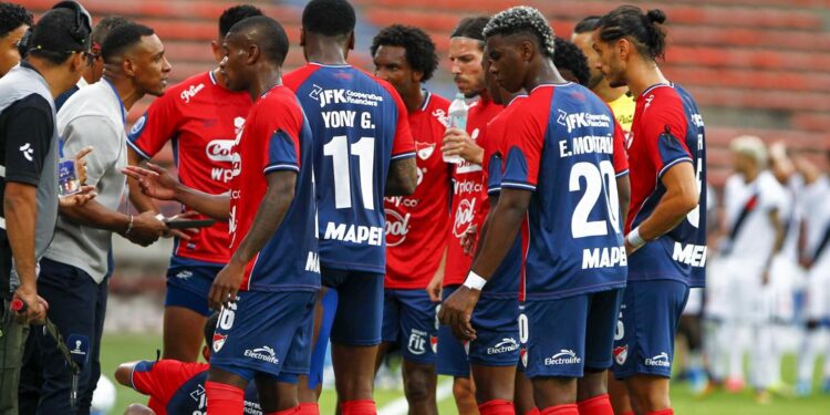 Medellín empató con Vasco da Gama en el debut de Amaranto Perea 