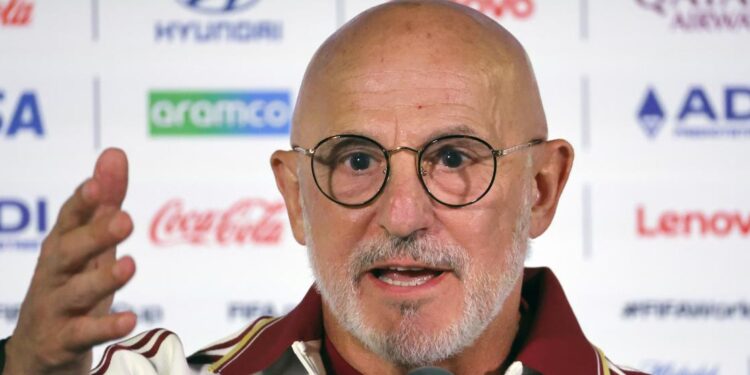 "Meto a Colombia entre las candidatas a ganar el Mundial": técnico de España