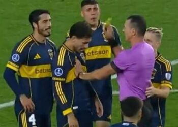 Paredes y Roldán, cruce verbal y empujones en el partido O'Higgins vs. Boca