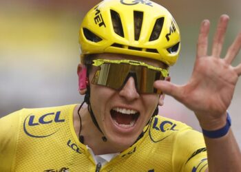 Pogacar ganó su quinto Tour, el más rápido de la historia: 43,227 km/h