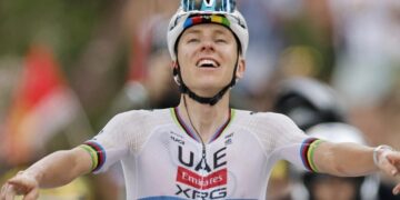 Pogacar lanzó feroz ataque en los Pirineos y recuperó el maillot amarillo