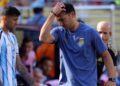 Scaloni sale en defensa de sus "guerreros" por "aguantar baldazos de agua fría"