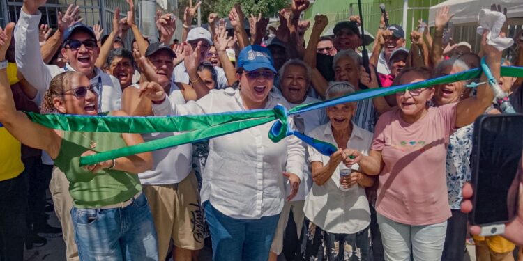 Soledad avanza con la construcción de los primeros 500 metros cuadrados de pavimento en el barrio Villa del Carmen