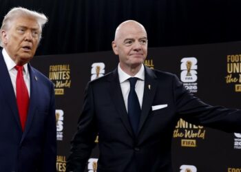 Trump reconoce que pidió a Infantino revisar la tarjeta roja a Balogun