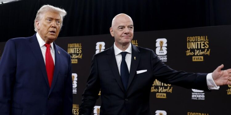 Trump reconoce que pidió a Infantino revisar la tarjeta roja a Balogun