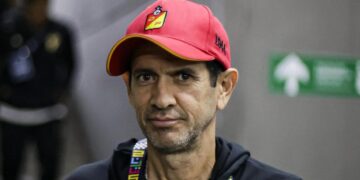 Arturo Reyes, técnico del Pereira