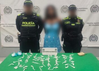 Capturan a mujer con más de 100 dosis de cocaína en el barrio Carrizal de Barranquilla