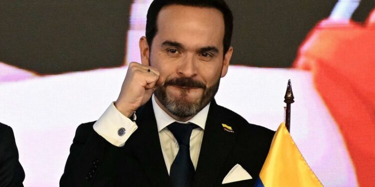 Colombia gira a la derecha: Inicia una nueva era con la investidura de Abelardo de la Espriella en medio de gran polarización