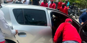 Conductor de automóvil sufre atentado y resulta herido en inmediaciones de la carrera 53 con Circunvalar