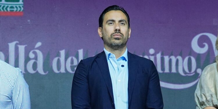Confianza, experiencia, tecnología y escala, los motores del Gobierno para impulsar el turismo