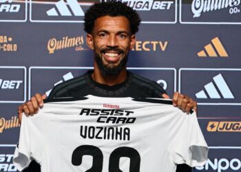 Debut de 'Vozinha' con Colo Colo sería el 16 de agosto contra O'Higgins