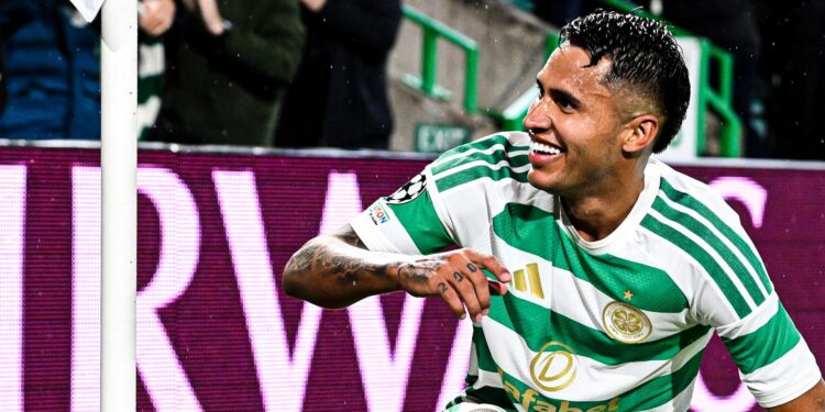 El colombiano Camilo Durán marcó doblete en triunfo del Celtic