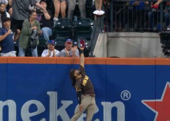 El grand slam que Fernando Tatis Jr. le robó a Francisco Lindor