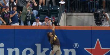 El grand slam que Fernando Tatis Jr. le robó a Francisco Lindor