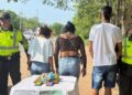 En bolsa de regalo con cobija de bebé escondían más de un kilo de cocaína: tres capturados en Baranoa