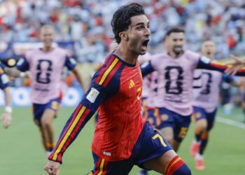 Ferran Torres, transferido del Barcelona al PSG por 50 millones de euros